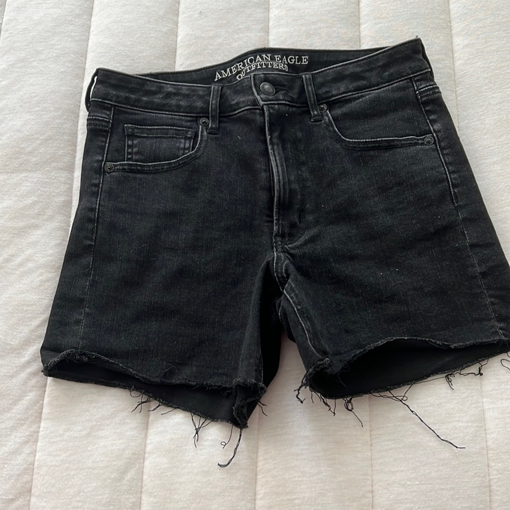 american eagle, super stretch shorts, size 6, color black